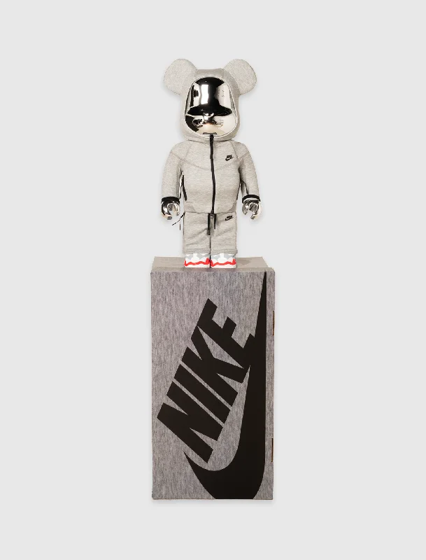 Exquisite Tailoring BE@RBRICK NIKE TECH
