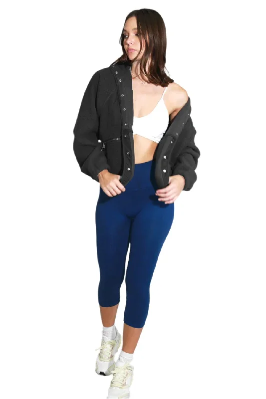 Editorial Design NikiBiki Vintage High Waist Capri NB7591