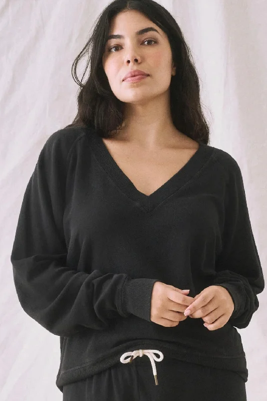 Basic Comfort THE V-NECK SWEATSHIRT