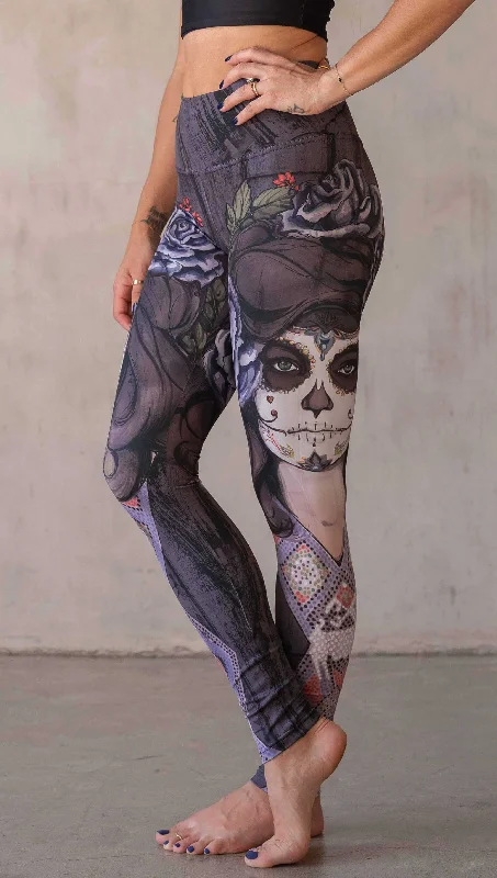 Minimalism Dark Sugar - Athleisure Leggings
