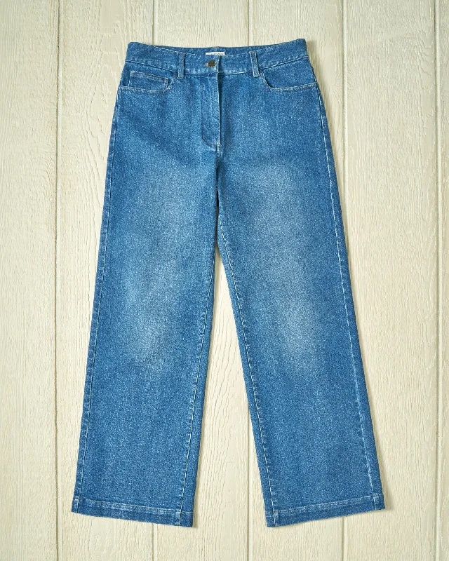Sports And Leisure Women's Five Pocket Jean in Mid Wash Denim