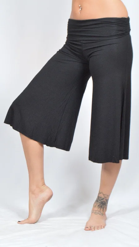 Elegant Outline Katook Capri