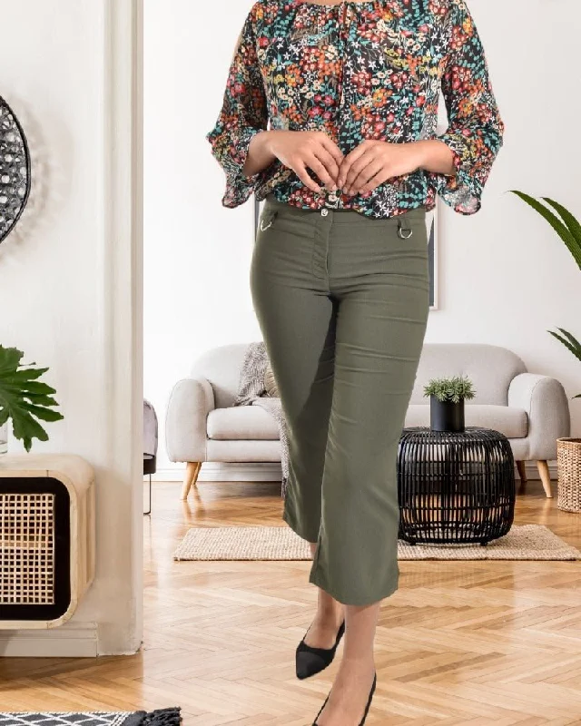 Trendy Traveler Ladies Khaki Capri Pants