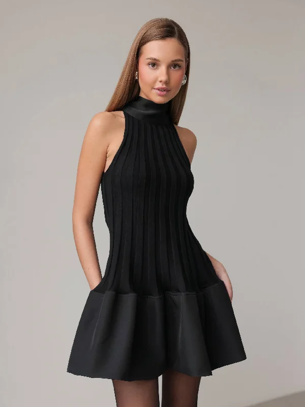 High-waisted pants style Noire Cascade Dress
