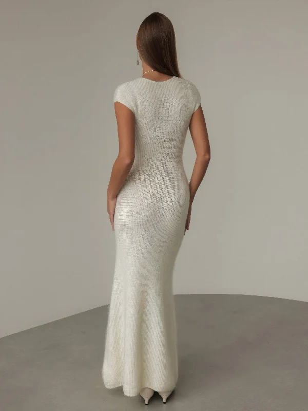 Warm And Comfortable Serenity Knit Maxi Dress