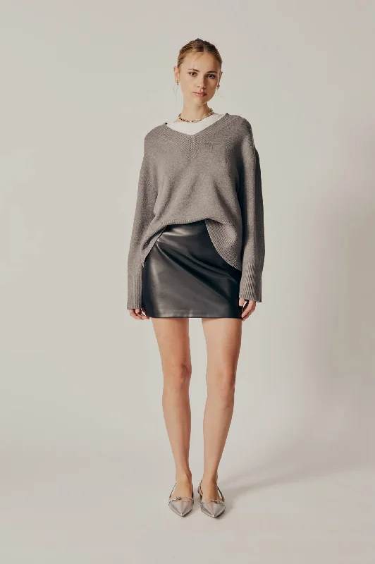 Street Fashion Style Deluc Asclepias V-Neck Sweater