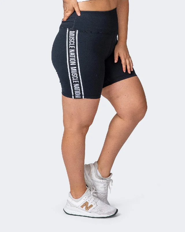 Elegant and noble Dynamic Bike Shorts - Black