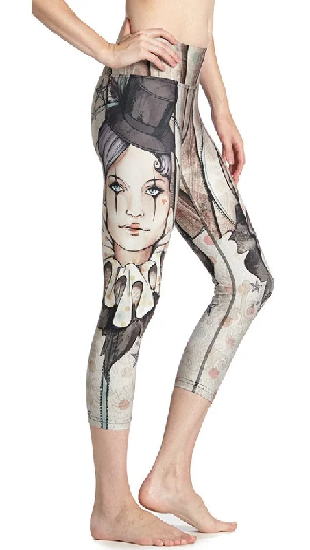 Classic Retro Circus Girl - Triathlon Capri Leggings