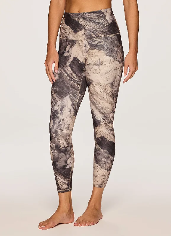Comfortable Sweaters Concrete Dreams Super Soft 7/8 Legging