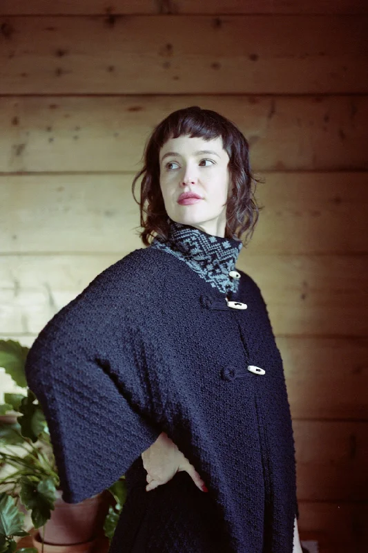 Advanced Design Norlender - Birgit Poncho - Black