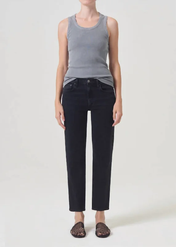 French Style Kye Mid Rise Straight Crop Pant In Pepper