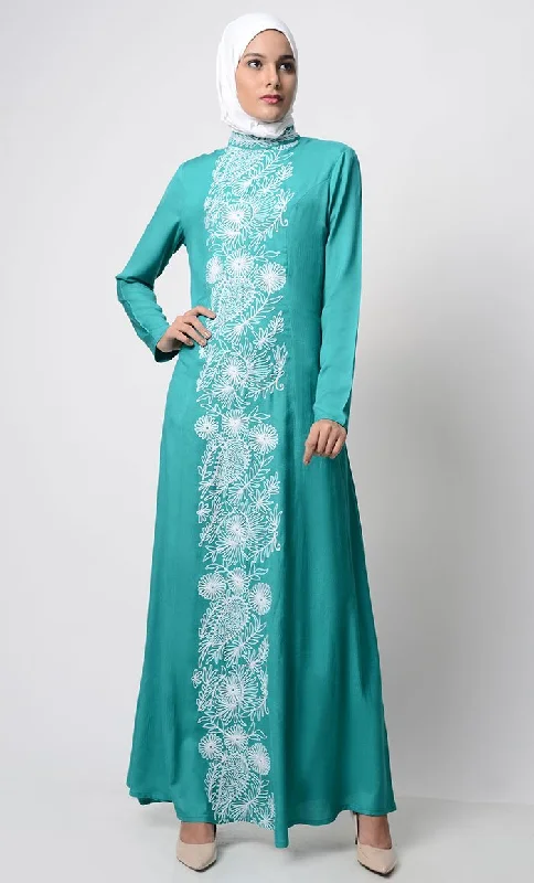 End Of The Year White-Color Thread Embroidered Abaya