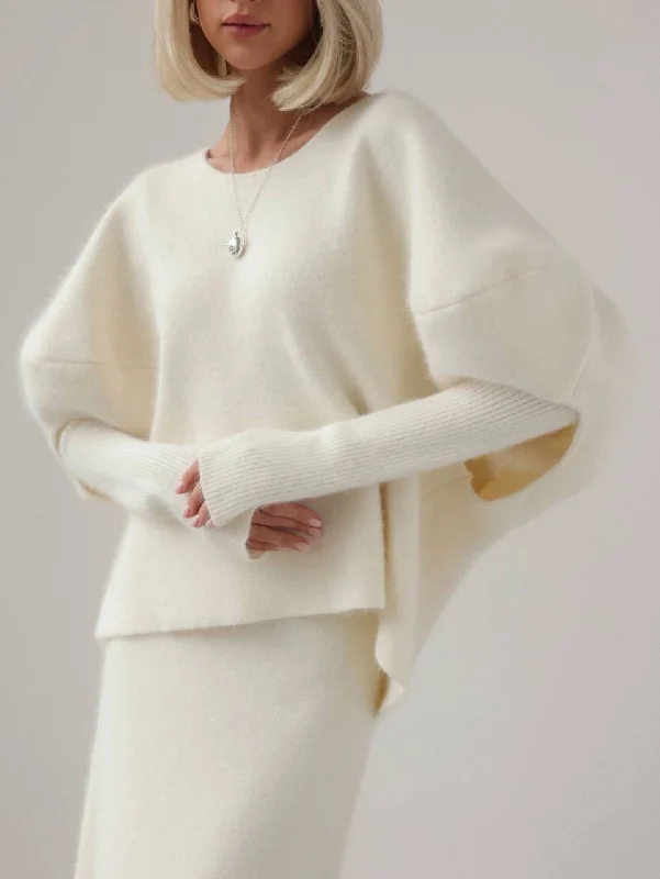 Modern Chic Oversized Ivory Wool Sweater