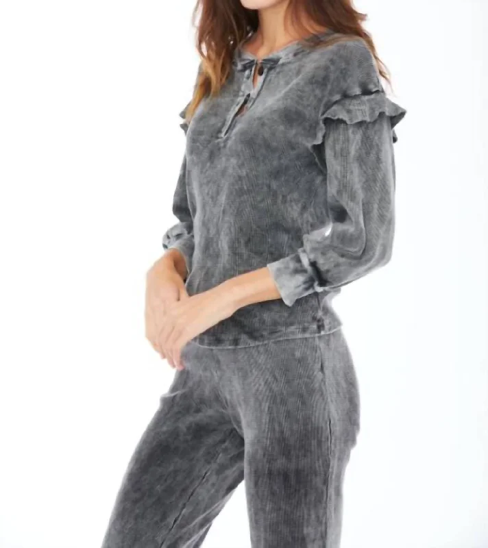 Style Design Wren Pullover In Black